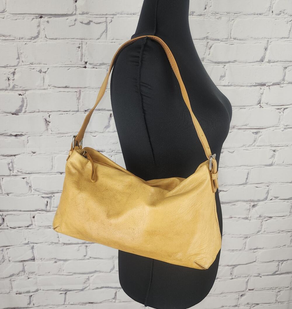 vintage Fossil slouchy hobo shoulder bag distressed tan/yellowish leather 1990s